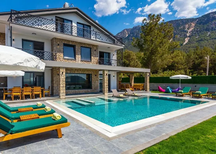Oludeniz 4 Bedroom - 9318 *