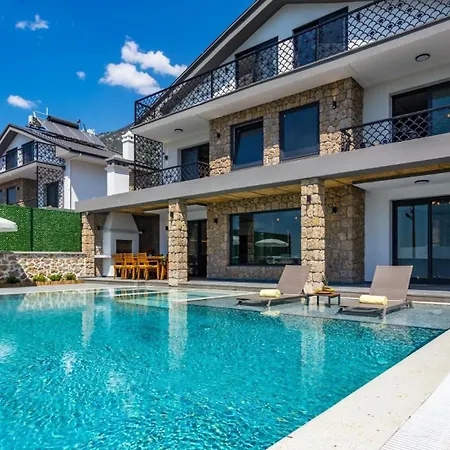 Oludeniz 4 Bedroom Luxury - Private Pool And Garden Villa *