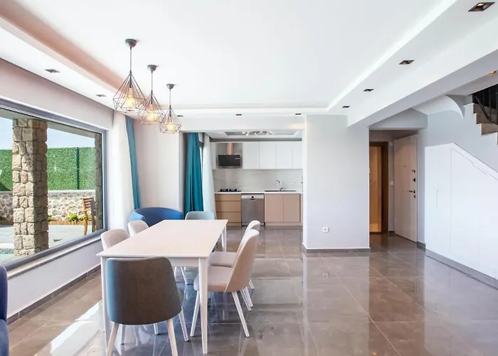 Oludeniz 4 Bedroom Luxury - Private Pool And Garden Villa