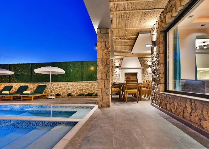 Oludeniz 4 Bedroom Luxury - Private Pool And Garden *