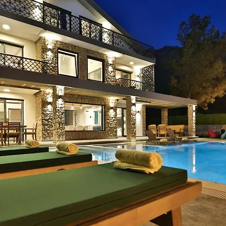Villa Oludeniz 4 Bedroom Luxury - Private Pool And Garden Fethiye