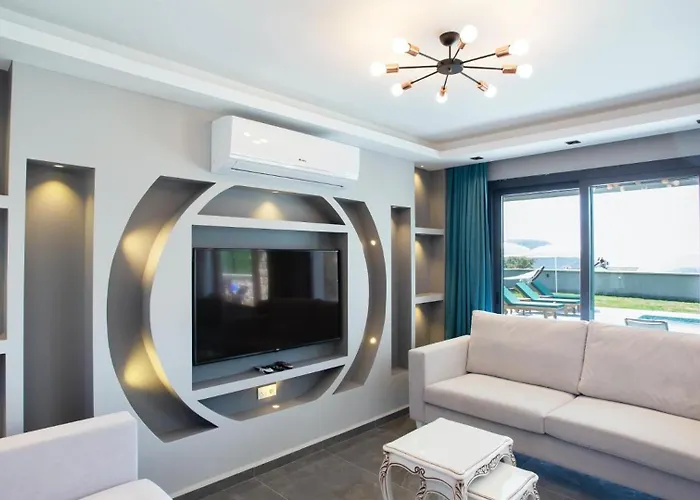 Oludeniz 4 Bedroom Luxury - Private Pool And Garden Φετιγιέ