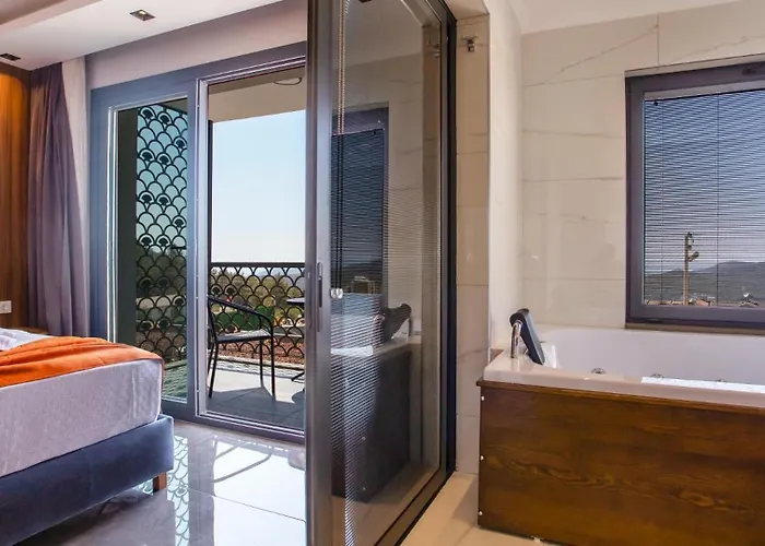 Oludeniz 4 Bedroom - 9318 Villa Fethiye