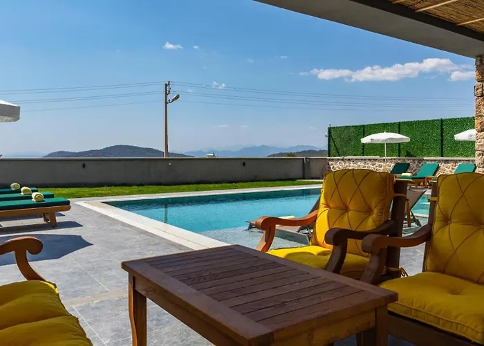 Villa Oludeniz 4 Bedroom - 9318 *