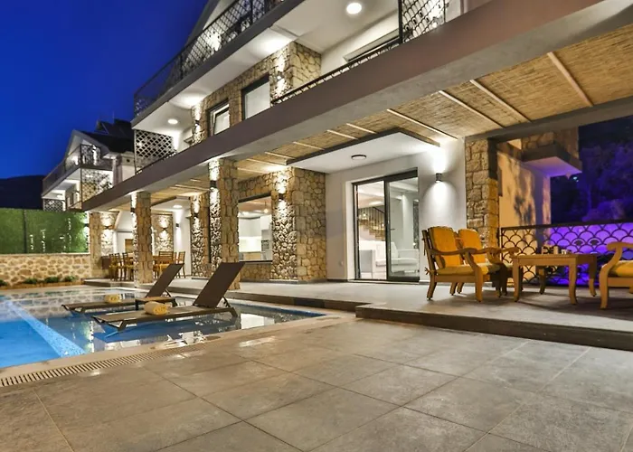 Oludeniz 4 Bedroom Luxury - Private Pool And Garden *