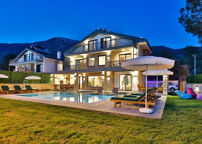 Βίλα Oludeniz 4 Bedroom Luxury - Private Pool And Garden *