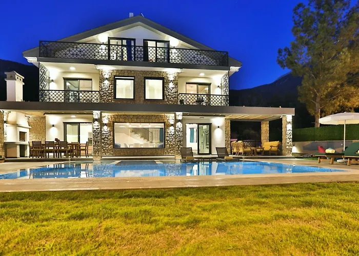 Βίλα Oludeniz 4 Bedroom Luxury - Private Pool And Garden *