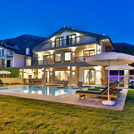 ヴィラ Oludeniz 4 Bedroom Luxury - Private Pool And Garden *