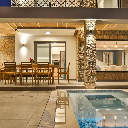 Oludeniz 4 Bedroom Luxury - Private Pool And Garden ヴィラ フェティエ